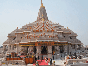 राम मंदिर चढ़ावा चोरी की जांच के लिए SIT पहुंची:अयोध्या में ट्रस्ट के संदिग्ध कर्मचारियों से पूछताछ जारी; नृपेंद्र मिश्रा बोले- ढिलाई नहीं बरतेंगे