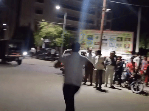 महिला रेसलर ने थाने में खुद को आग लगाई:हालत गंभीर, बिजनौर में फौजी पर रेप की FIR कराई थी, पुलिस के एक्शन न लेने से भड़की