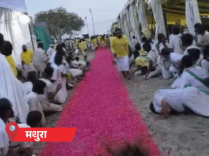 प्रेमानंदजी के रास्ते पर शिष्यों ने फूल बिछाए:योगी ने गुरु गोरखनाथ की पूजा की; काशी-अयोध्या में स्नान के लिए उमड़े भक्त
