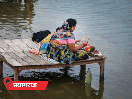 यूपी में नदियां उफनाईं, प्रयागराज में घाटों पर पहुंचा पानी:बलिया में 150 परिवारों ने घर छोड़ा; महराजगंज में तेज बारिश, 25 शहरों में अलर्ट