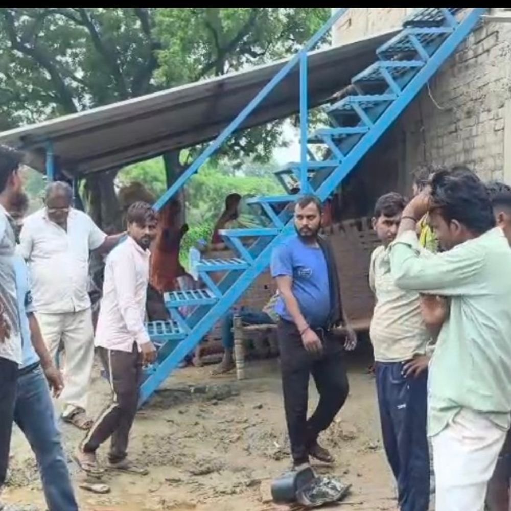प्रेमिका से मिलने पहुंचे प्रेमी को पीट-पीटकर मार डाला:प्रेमिका भी गंभीर घायल, कौशांबी में देर रात रिश्तेदार के घर रुका था