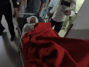 मेरठ में सिरफिरे युवक ने गर्लफ्रेंड को मारी गोली:खून से लथपथ सड़क पर तड़पती रही, सहेली और उसके पति के साथ लौट रही थी घर