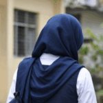 इलाहाबाद हाईकोर्ट बोला- स्कूल में हिजाब पहनने की इजाजत नहीं:सेक्युलरिज्म के लिए यूनिफॉर्म जरूरी; नाबालिग छात्रा की याचिका खारिज