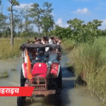 यूपी के 13 जिलों में बाढ़, बाजार में नावें चलीं:मंत्री बाढ़ प्रभावितों से मिलने ट्रैक्टर से पहुंचे, 65 जिलों में बारिश का अलर्ट
