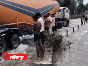 यूपी के 26 जिलों में बाढ़, 3.5 लाख लोग प्रभावित:अब तक 17 हजार का रेस्क्यू; बारिश का कोटा लगभग पूरा, 71 जिलों में अलर्ट