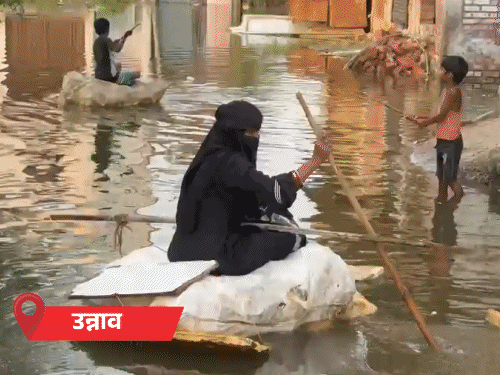 प्रयागराज में तेज बारिश, बरेली में मंदिर नदीं में समाया:उन्नाव में जुगाड़ की नाव से आ-जा रहे लोग, 36 जिलों में अलर्ट