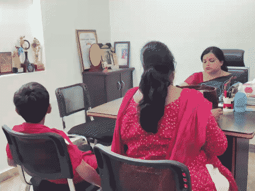 यूपी में क्लास-4 के छात्र ने बहन को न्यूड किया:पोर्न देखकर टीचर की डर्टी पिक्चर बनाई; बीटेक छात्र बोला- मुझे लड़की बना दो