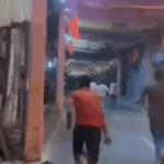 आगरा में गणेश पंडाल के बाहर भिड़े युवक, पथराव:लड़की के साथ देखकर थप्पड़ जड़े तो 25 दोस्तों को बुलाकर हमला किया