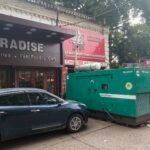 सिविल लाइंस में अतिक्रमण से राहगीर परेशान, पैराडाइज के सामने सड़क पर कब्जा