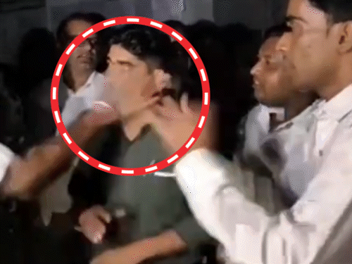 भाजपा विधायक ने गोदाम प्रभारी को थप्पड़ जड़े, VIDEO:बोले- तुम अखिलेश यादव के आदमी हो; जूतों की माला पहनाकर जुलूस निकालो