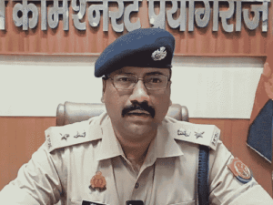 प्रयागराज में 5 करोड़ कैश जमीन में गड़े मिले:500-500 की गडि्डयां 3 ड्रमों में रखे थे, पुलिस ने पूरे घर को घेरा